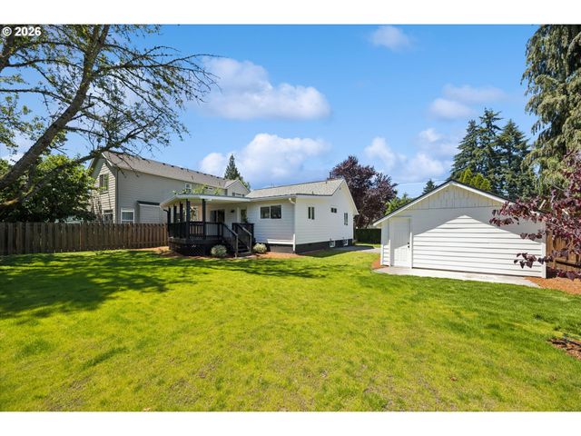 10114 N CALHOUN Ave, Portland, OR 97203