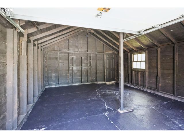 10114 N CALHOUN Ave, Portland, OR 97203