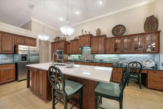 24 GRAND PALMS BOULEVARD, Englewood, FL 34223