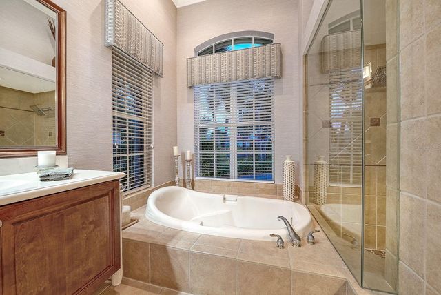 24 GRAND PALMS BOULEVARD, Englewood, FL 34223