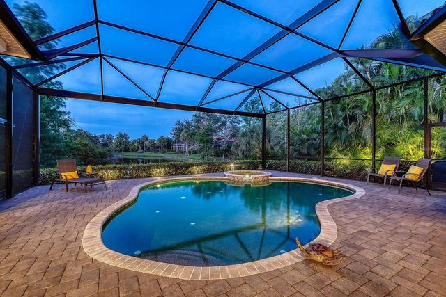 24 GRAND PALMS BOULEVARD, Englewood, FL 34223