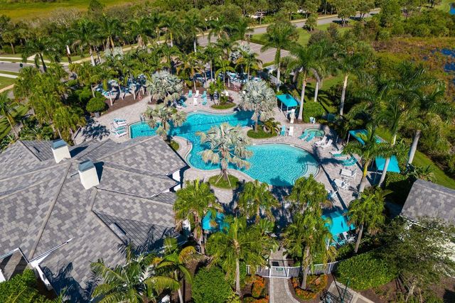 24 GRAND PALMS BOULEVARD, Englewood, FL 34223