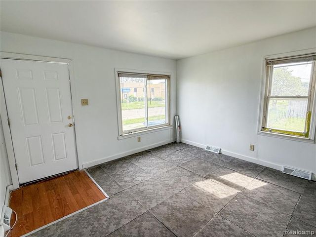 2266 John B Avenue, Warren, MI 48091