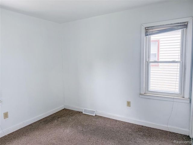2266 John B Avenue, Warren, MI 48091