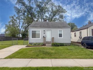 2266 John B Avenue, Warren, MI 48091