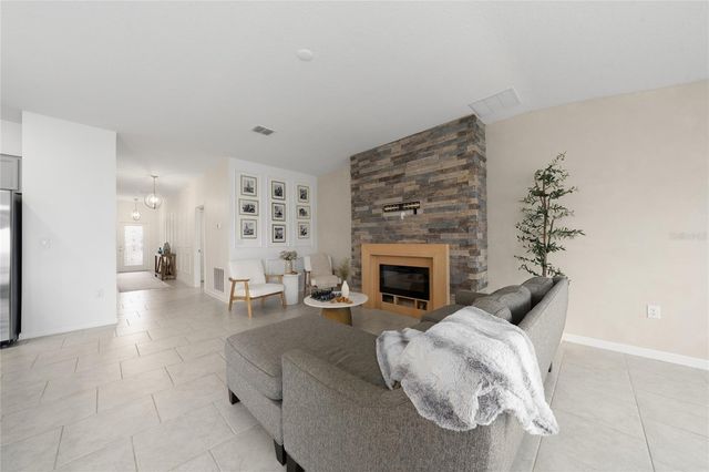 5121 FOUR STRAND COURT, St Cloud, FL 34772