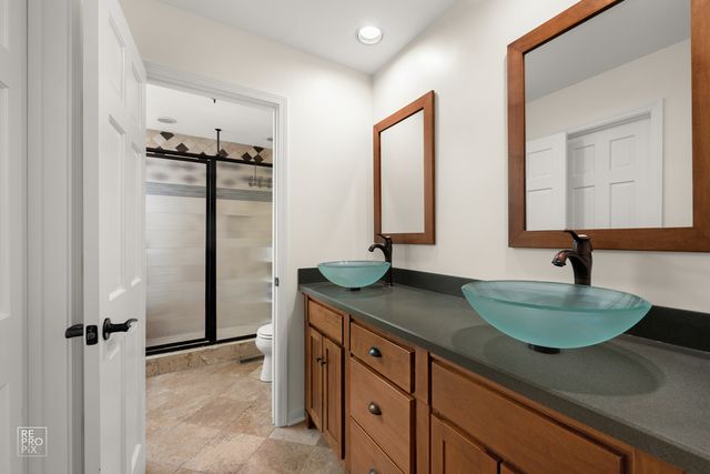 3207 Barnes Lane, Naperville, IL 60564