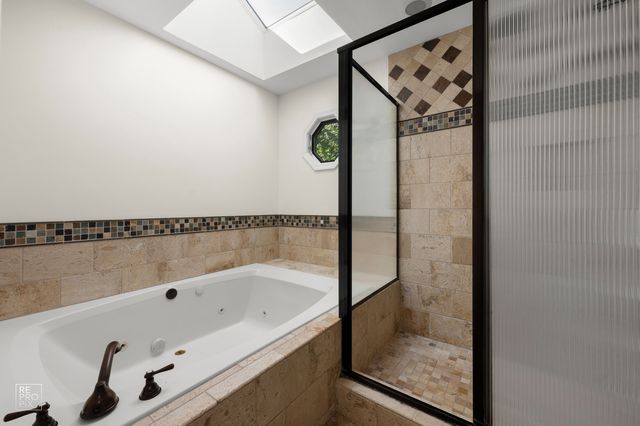 3207 Barnes Lane, Naperville, IL 60564