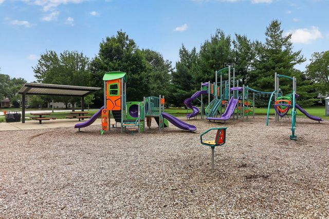 3207 Barnes Lane, Naperville, IL 60564