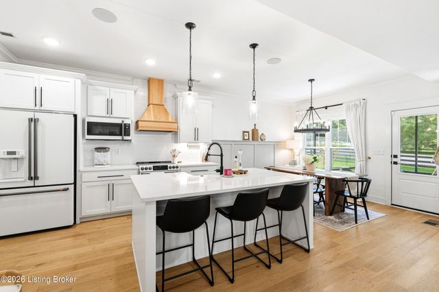 226 Tucker Station Rd, Louisville, KY 40243