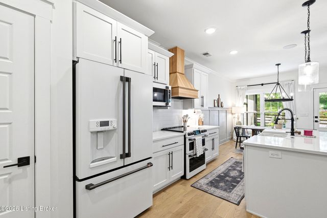 226 Tucker Station Rd, Louisville, KY 40243