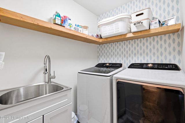 226 Tucker Station Rd, Louisville, KY 40243