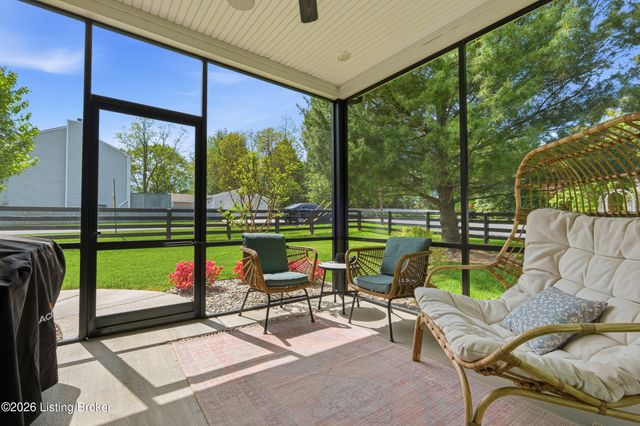 226 Tucker Station Rd, Louisville, KY 40243