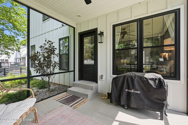 226 Tucker Station Rd, Louisville, KY 40243