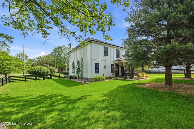 226 Tucker Station Rd, Louisville, KY 40243