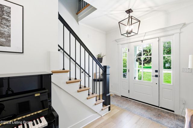 226 Tucker Station Rd, Louisville, KY 40243