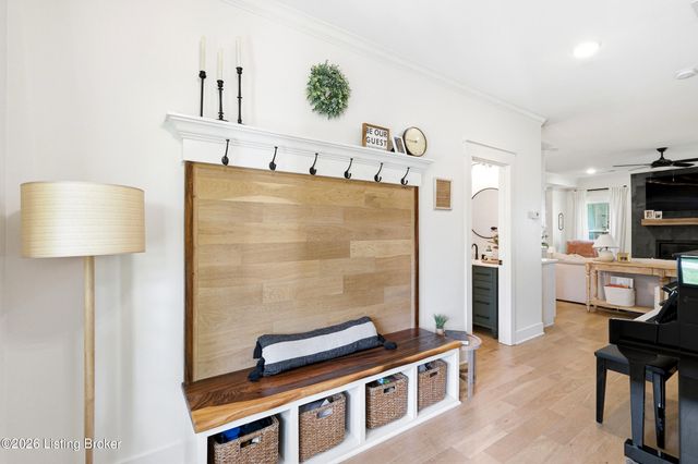 226 Tucker Station Rd, Louisville, KY 40243