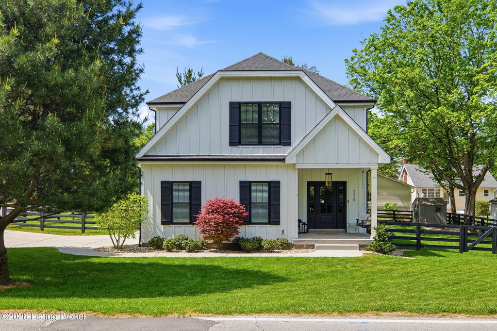 226 Tucker Station Rd, Louisville, KY 40243