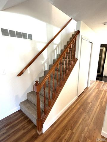 41 Village Drive, Belleville, IL 62226