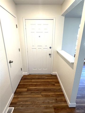 41 Village Drive, Belleville, IL 62226