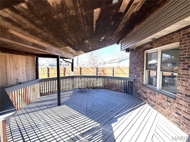 41 Village Drive, Belleville, IL 62226