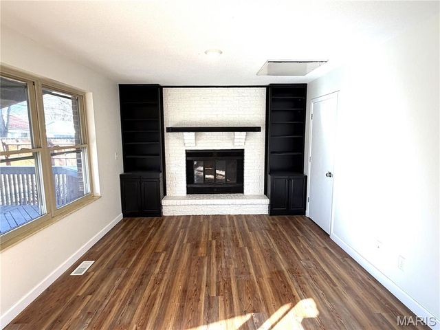 41 Village Drive, Belleville, IL 62226