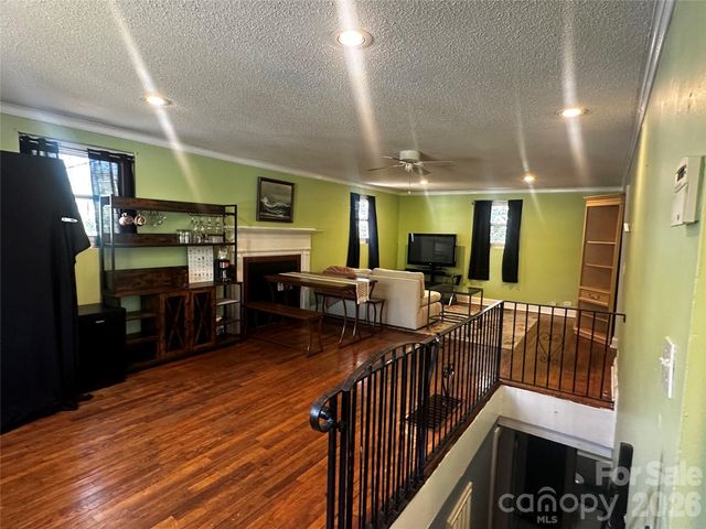 7 Poplar Drive, Spruce Pine, NC 28777
