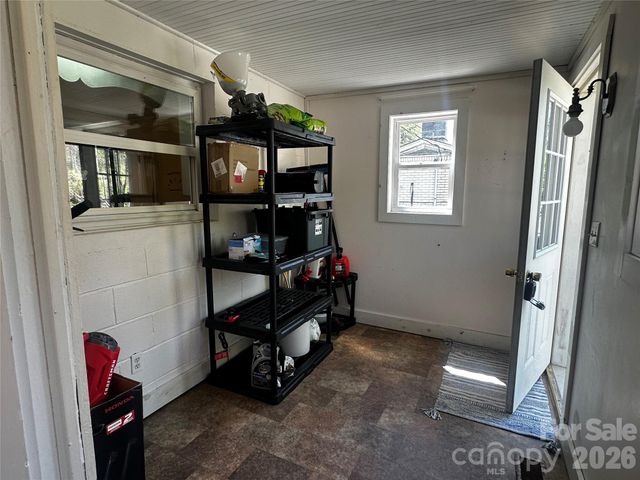 7 Poplar Drive, Spruce Pine, NC 28777