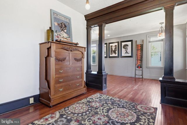 24 S FRANKLIN ST, Dallastown, PA 17313