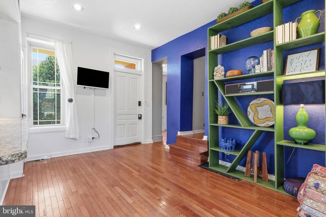 24 S FRANKLIN ST, Dallastown, PA 17313