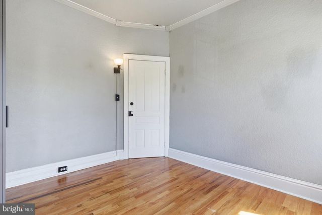 24 S FRANKLIN ST, Dallastown, PA 17313