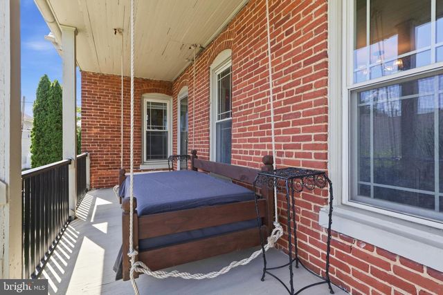 24 S FRANKLIN ST, Dallastown, PA 17313