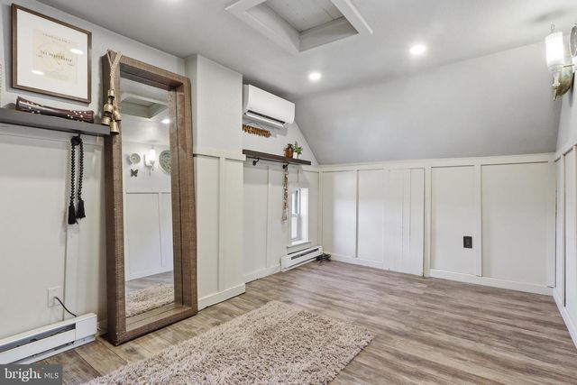 24 S FRANKLIN ST, Dallastown, PA 17313