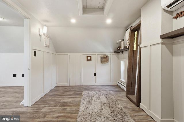 24 S FRANKLIN ST, Dallastown, PA 17313