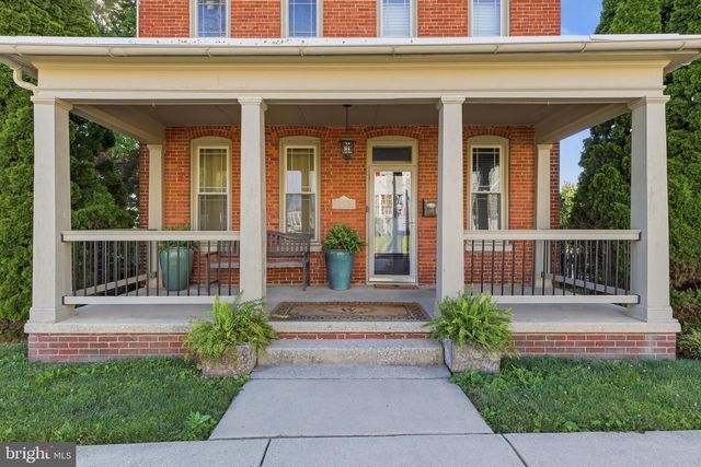24 S FRANKLIN ST, Dallastown, PA 17313