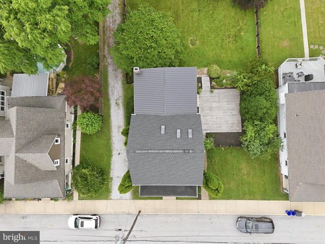 24 S FRANKLIN ST, Dallastown, PA 17313