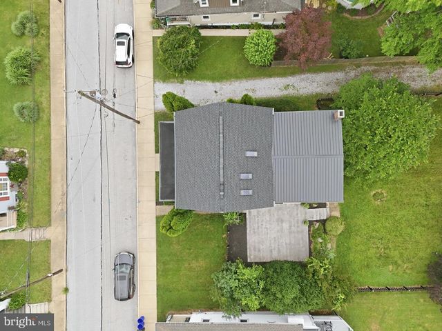 24 S FRANKLIN ST, Dallastown, PA 17313