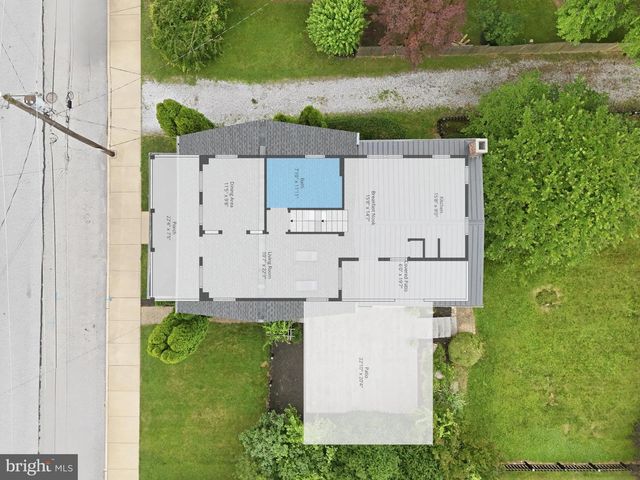 24 S FRANKLIN ST, Dallastown, PA 17313