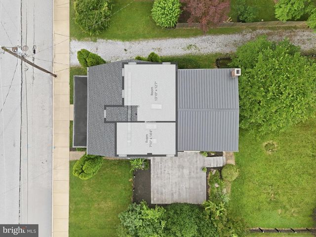 24 S FRANKLIN ST, Dallastown, PA 17313