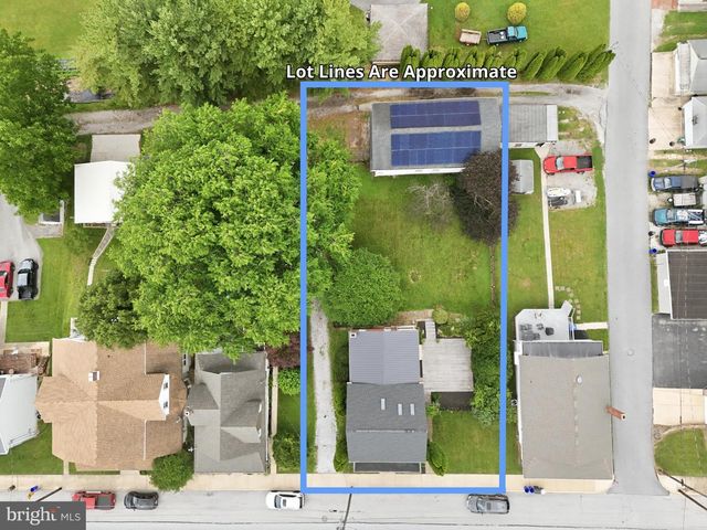 24 S FRANKLIN ST, Dallastown, PA 17313