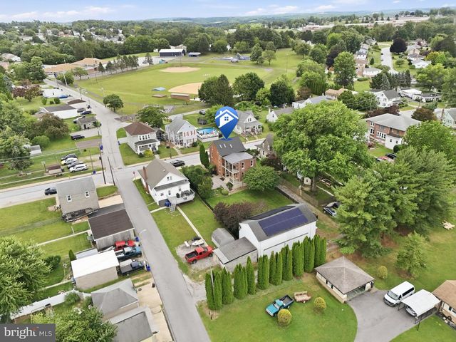 24 S FRANKLIN ST, Dallastown, PA 17313