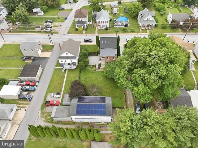 24 S FRANKLIN ST, Dallastown, PA 17313