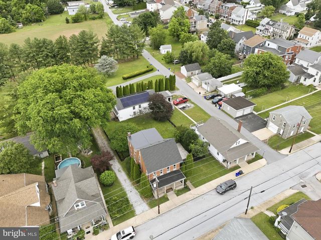 24 S FRANKLIN ST, Dallastown, PA 17313