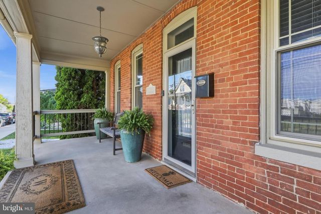 24 S FRANKLIN ST, Dallastown, PA 17313