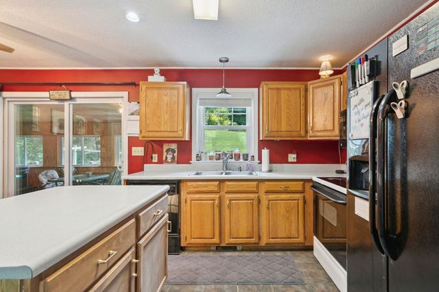 96 Dairy Lane, Windsor, VT 05089