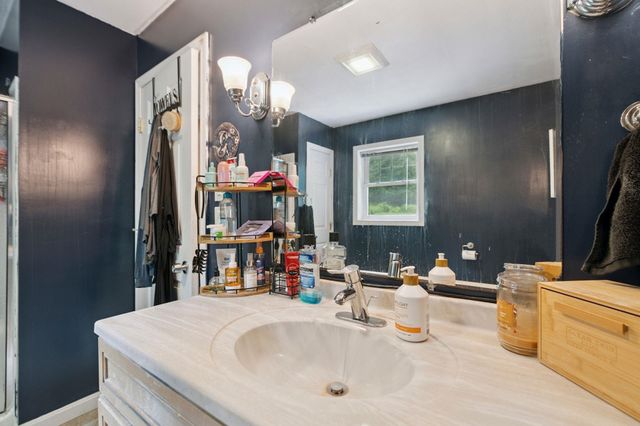 96 Dairy Lane, Windsor, VT 05089