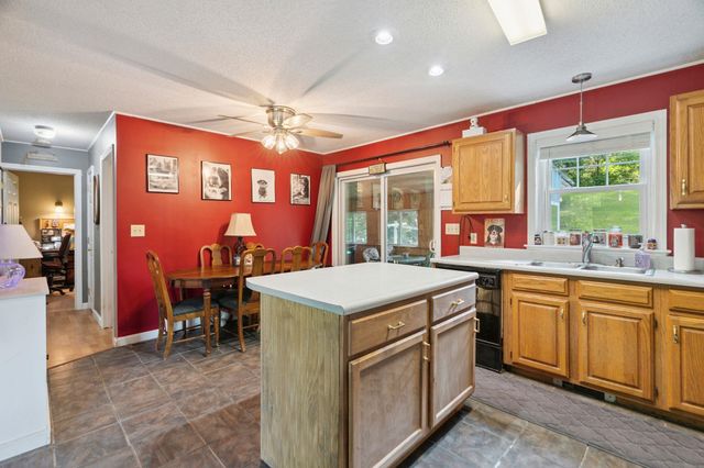 96 Dairy Lane, Windsor, VT 05089