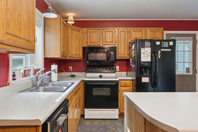 96 Dairy Lane, Windsor, VT 05089