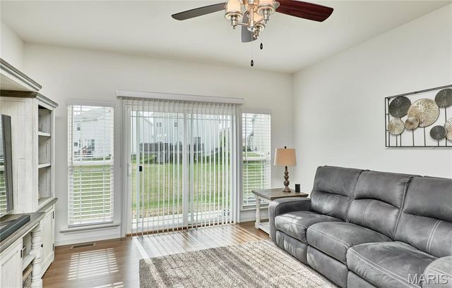 305 Copperfield Court, St Charles, MO 63301