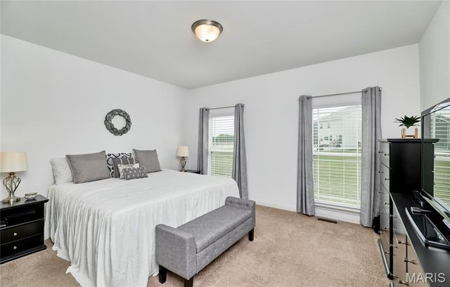 305 Copperfield Court, St Charles, MO 63301